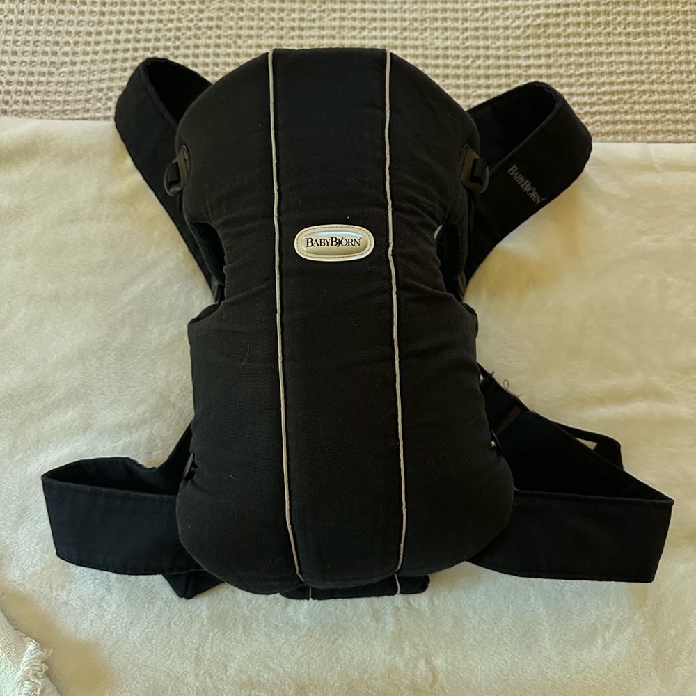Baby Björn Carrier